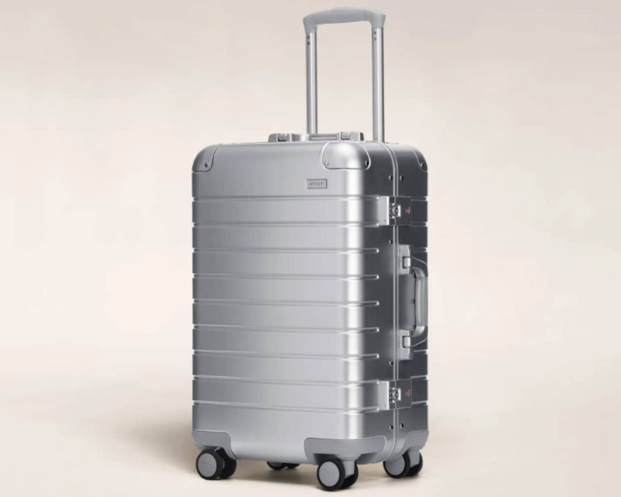 12 Best White Hardside Luggage That’ll Have You Traveling In Style