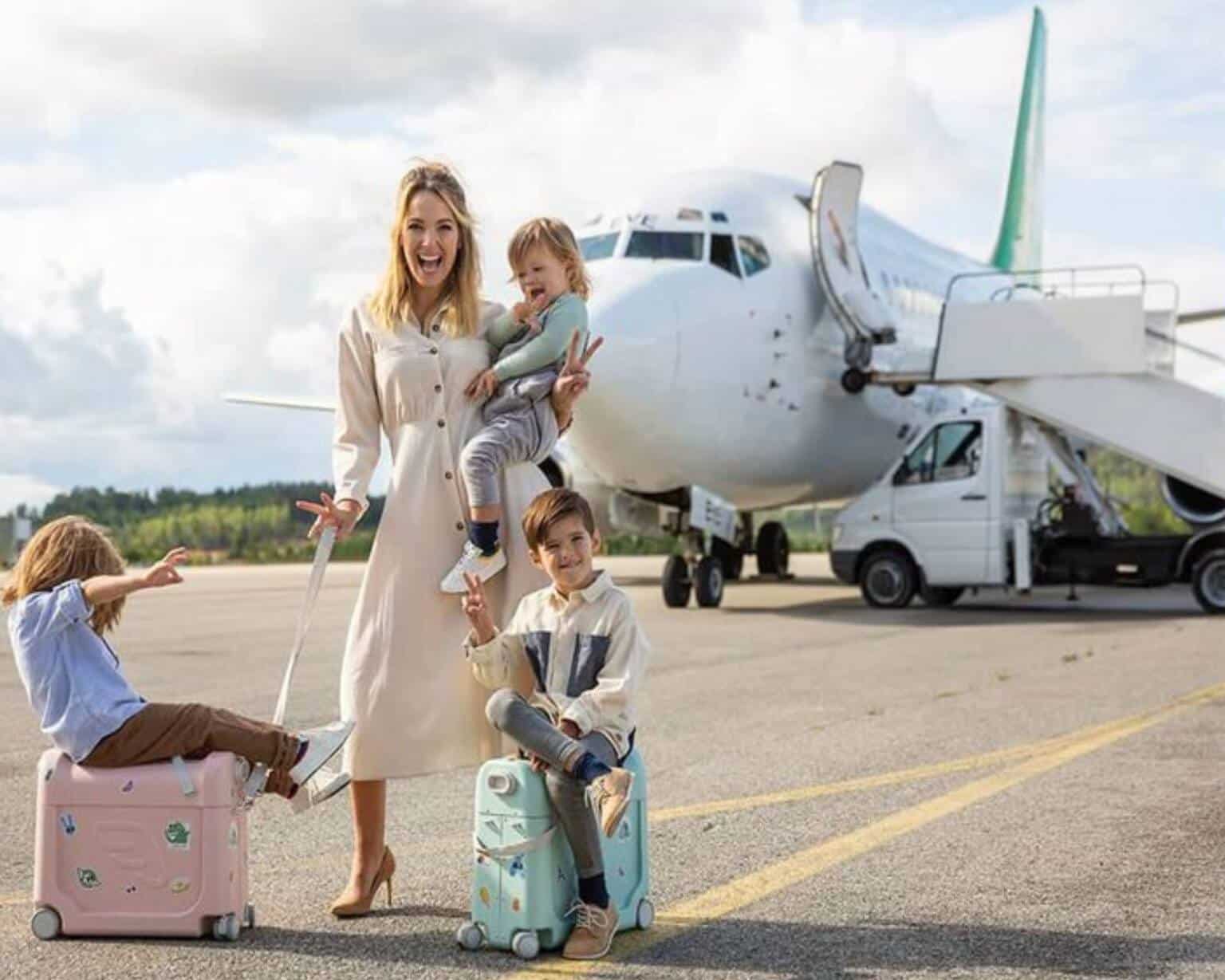 15 Best Carryon Luggage for Kids (Suitcases, Rideons, Luggage Sets